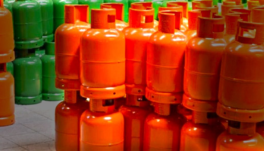 Gas